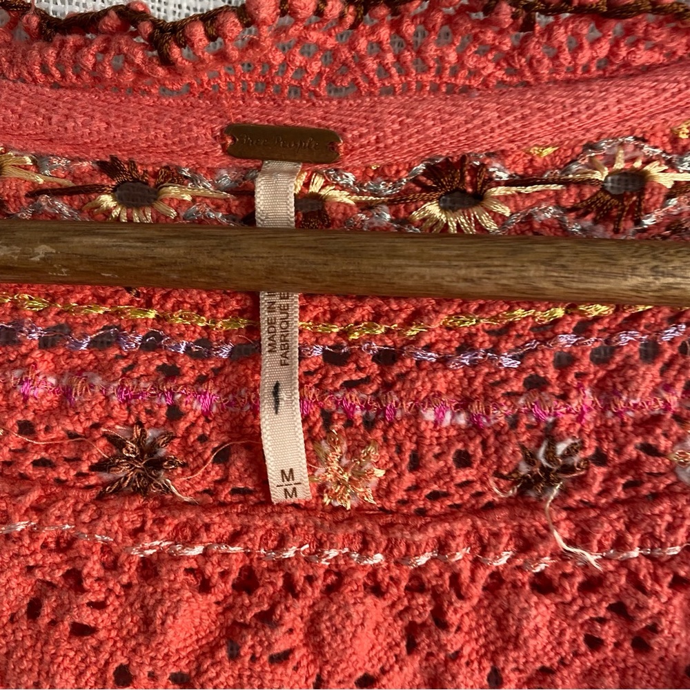 Free People Crochet Coral Pink Long Sleeve Blouse Sz M - Picture 5 of 8